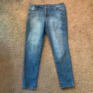 d. jeans Recycled Button fly Sz 12, straight leg good condition see measurements